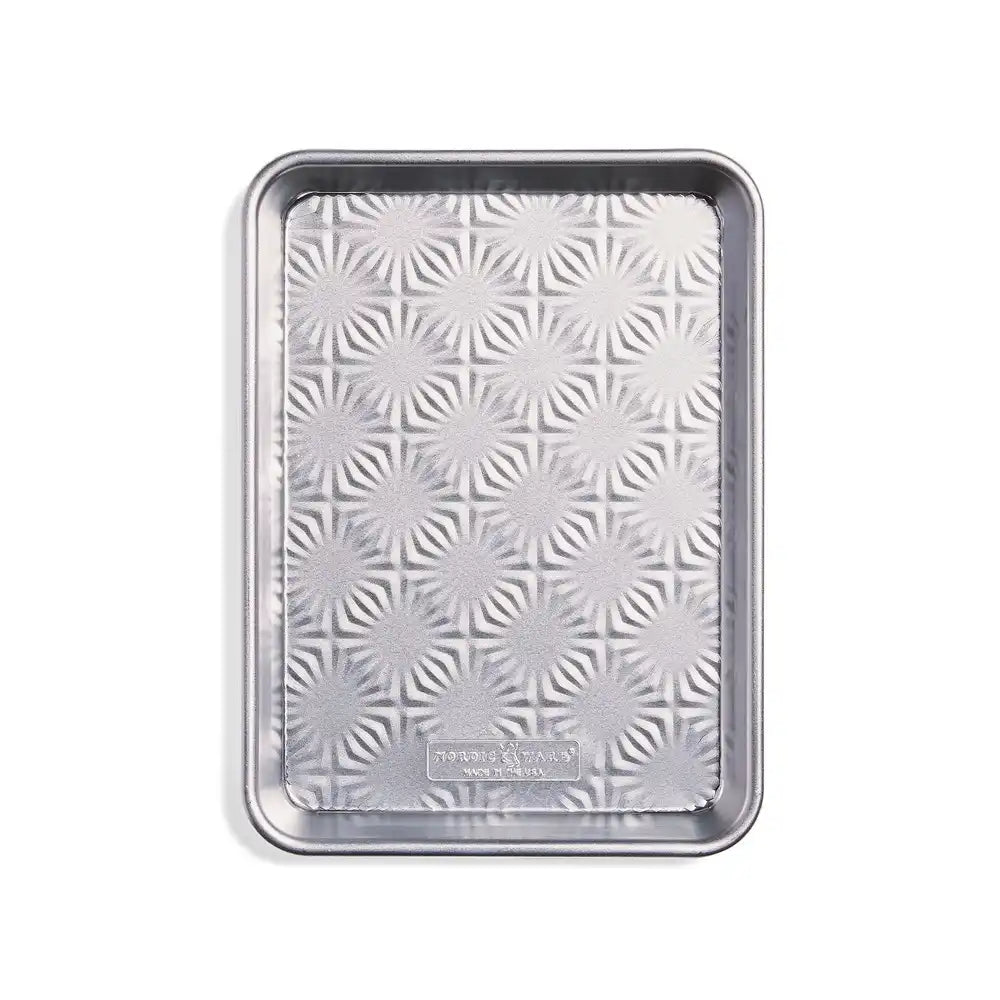 Starburst Quarter Sheet Pan