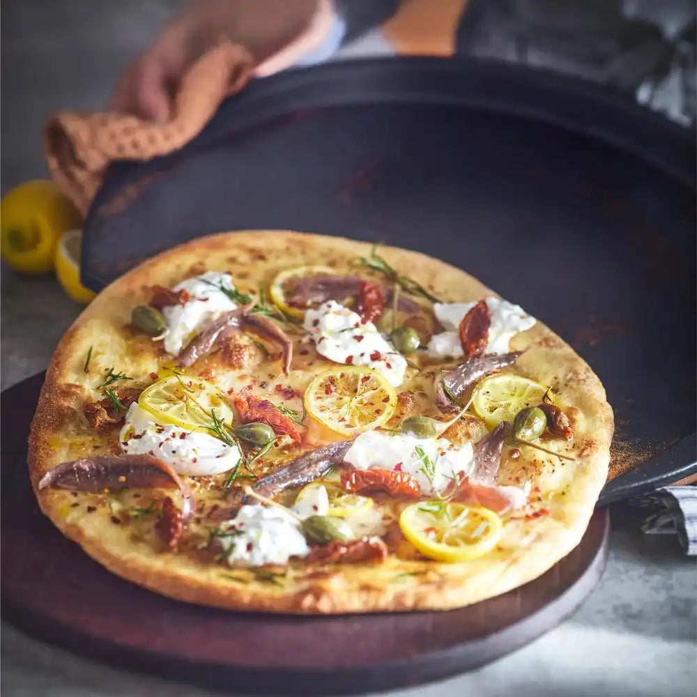 Emile Henry Pizza Station