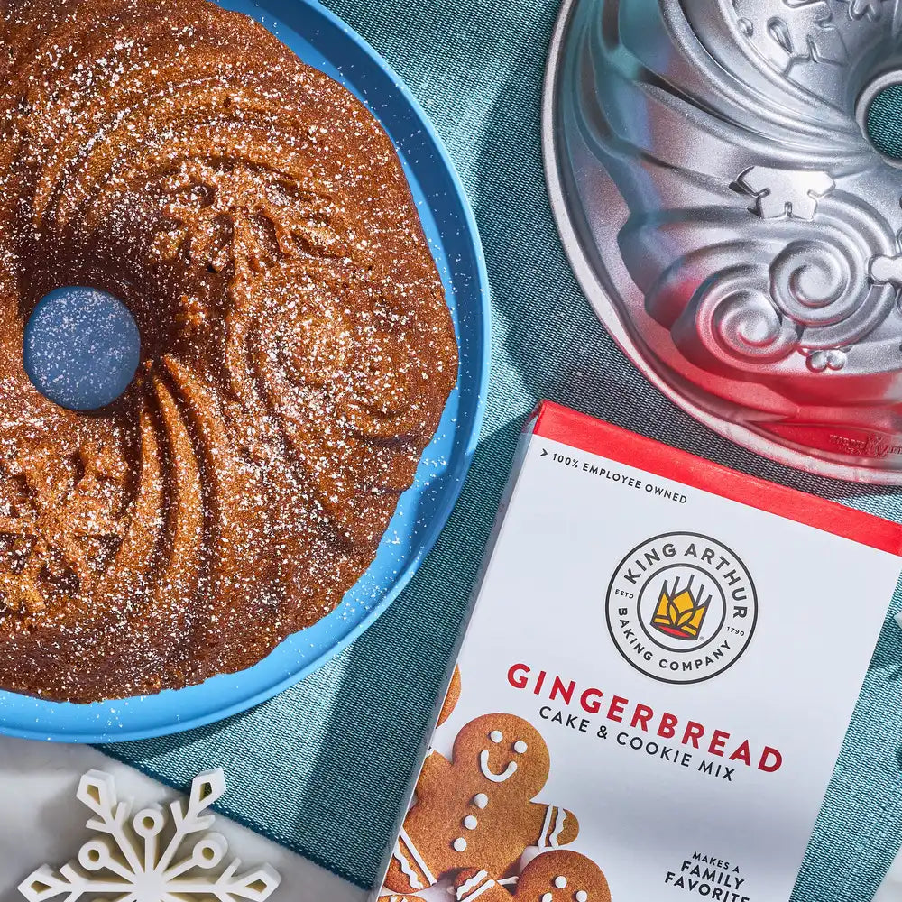 Gingerbread Cake & Cookie Mix and Let It Snow Bundt Pan Set